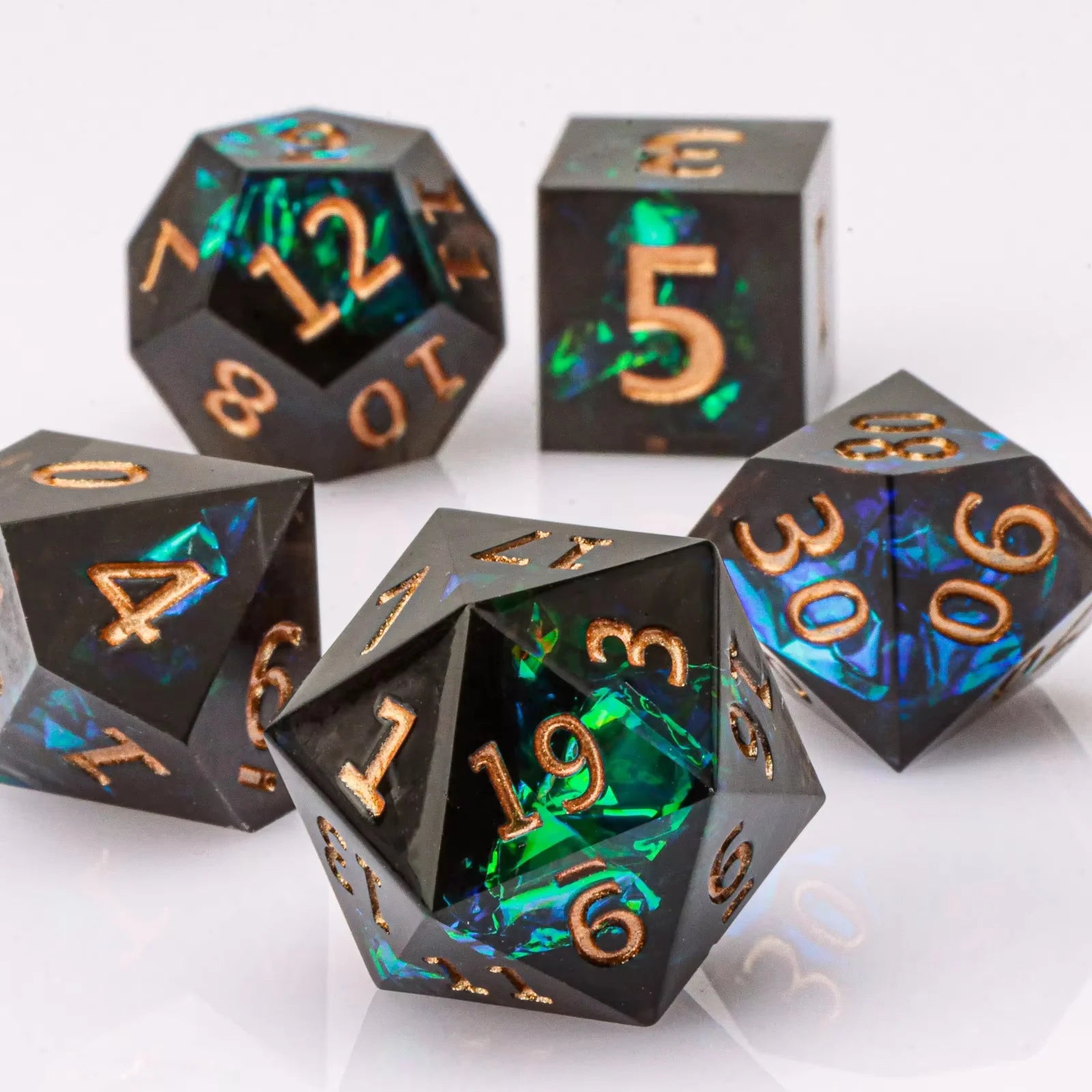 Dragon Eye Dice Set with Full Liquid Core & Sharp Edge | for D&D, Pathfinder RPG | Metallic Resin Dungeon Master Dice | for Gift