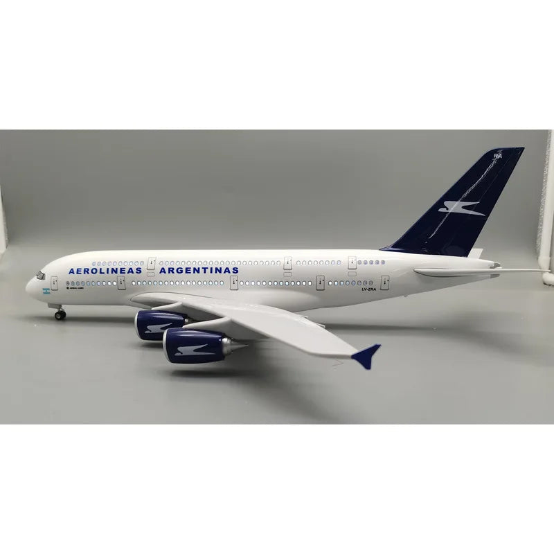 A380 Argentine Airlines aircraft model with lights and wheels simulation static aircraft model ornament