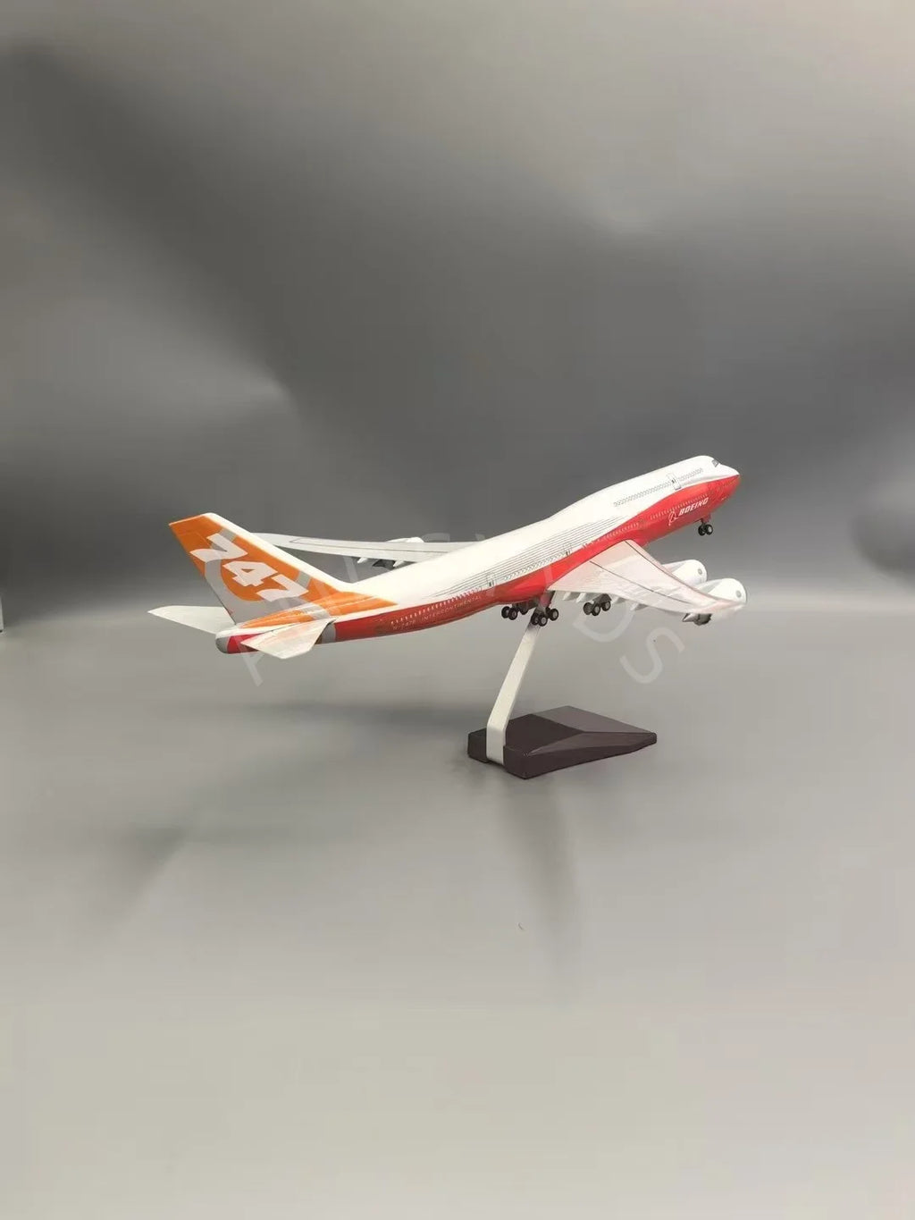 47CM Scale Plane B747-8 Prototype Airline With Base Landing Gears Ornament Resin Adults Fun Plane Model For Collection Gift