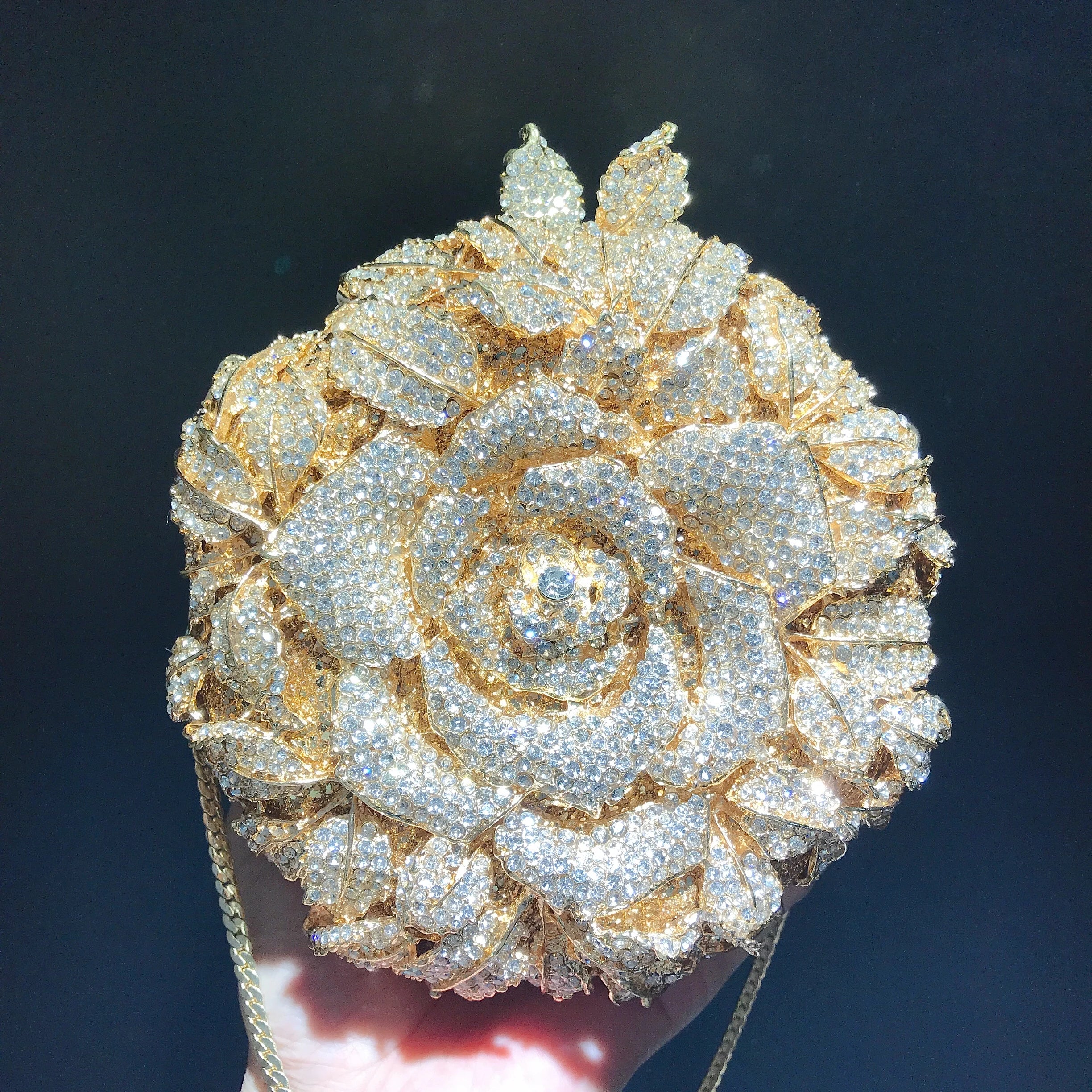 3D Camellia Shaped Clutch Bag, Handcrafted Petal Detail Evening Purse for Gala & Wedding, 2025 Collection