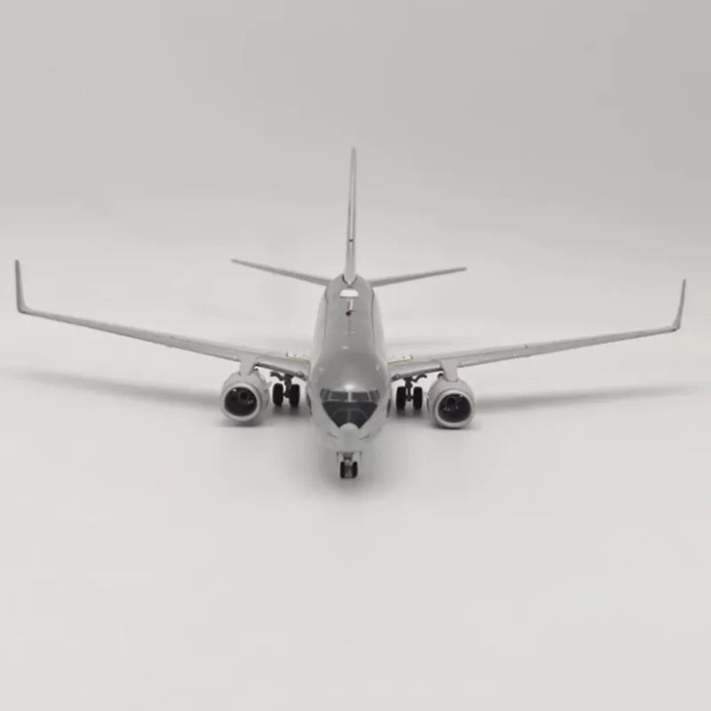 GJ Diecast 1:200 Scale American Airlines G2AAL990 B737-800 N905NN Alloy Simulated Aircraft Model Product Hobby Collection Gift