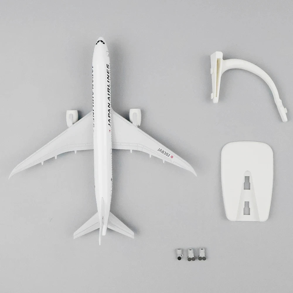 20cm Plane Model Toy Alloy Metal Air Japan Airlines B787 Airways Diecast Airplanes Building Kit with Wheels for Collection Plane