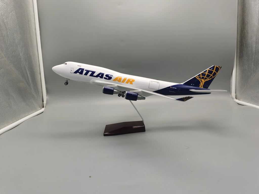 747 ATLAS AIR Airlines B747-400 Airplane Model 1:150 Scale Resin Plastic Model Replica Collectible Display Aircraft Toy planes