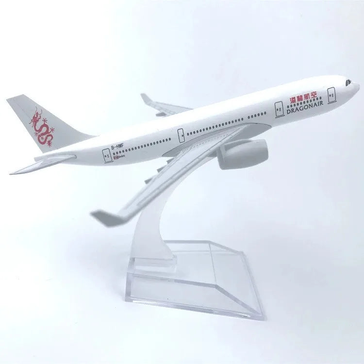 A330 Series 16cm 20cm Beluga Airplane kit Alloy Metal Diecast Airplanes Toy Aircraft 330 Plane model for Collection Gift