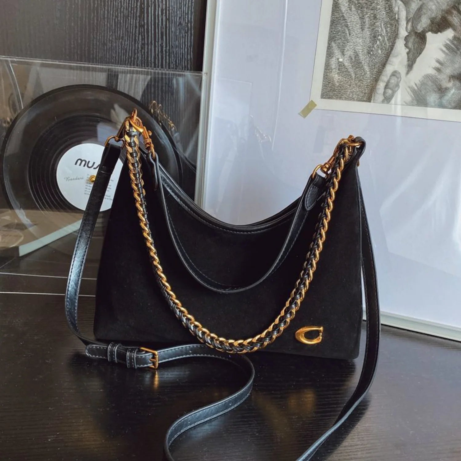 New women's lightweight luxury fashionable high-end black suede crossbody bag, versatile and large capacity tote bag