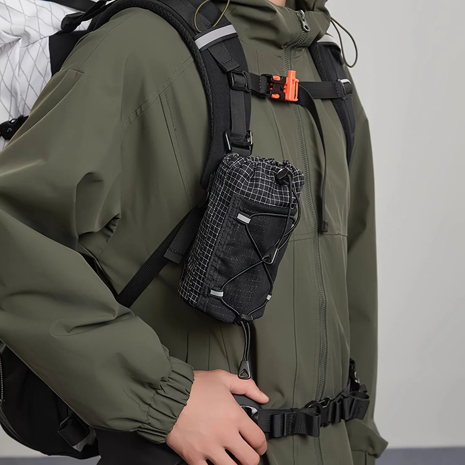 Multifunctional Outdoor Waist Pack for Water Bottle with Secure Hook Design Breathable Durable for Hiking Camping Unisex
