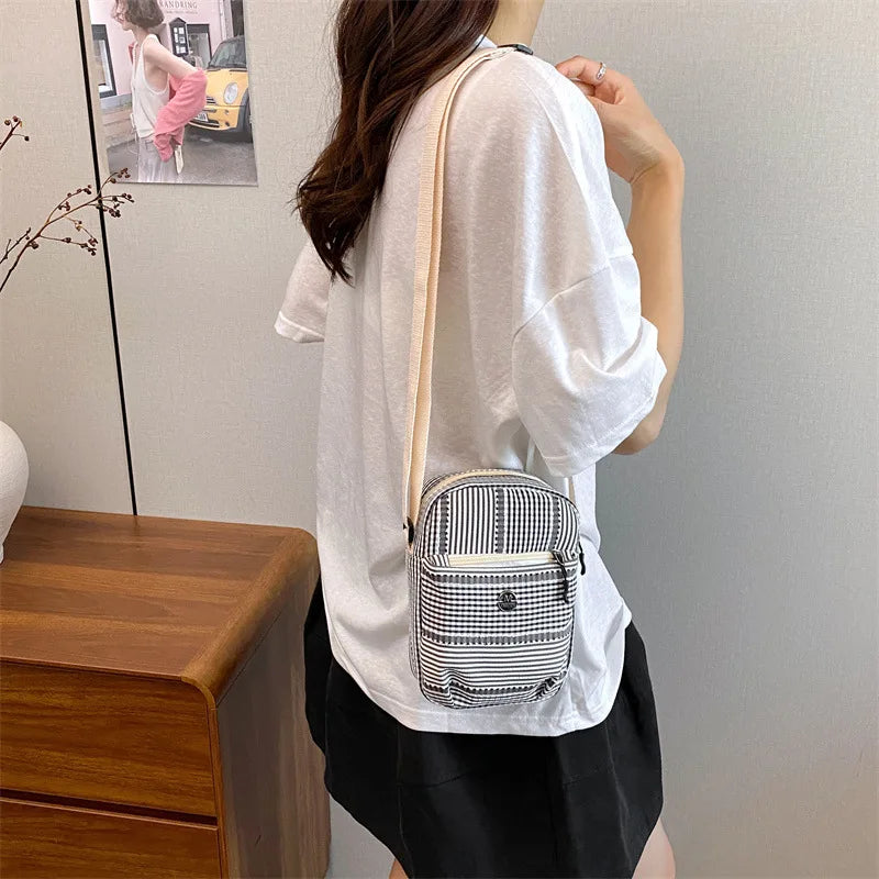 Plaid Nylon Crossbody Bag for Women Casual Shoulder Bag for Daily Commute Travel Multifunctional Ladies Crossbody Change Bag
