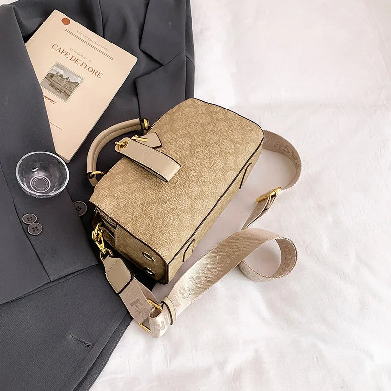 2026 New Retro Printed Bag, Large Capacity Pillowcase Multifunctional Fashionable Commuting Broadband, Single Shoulder Crossbody