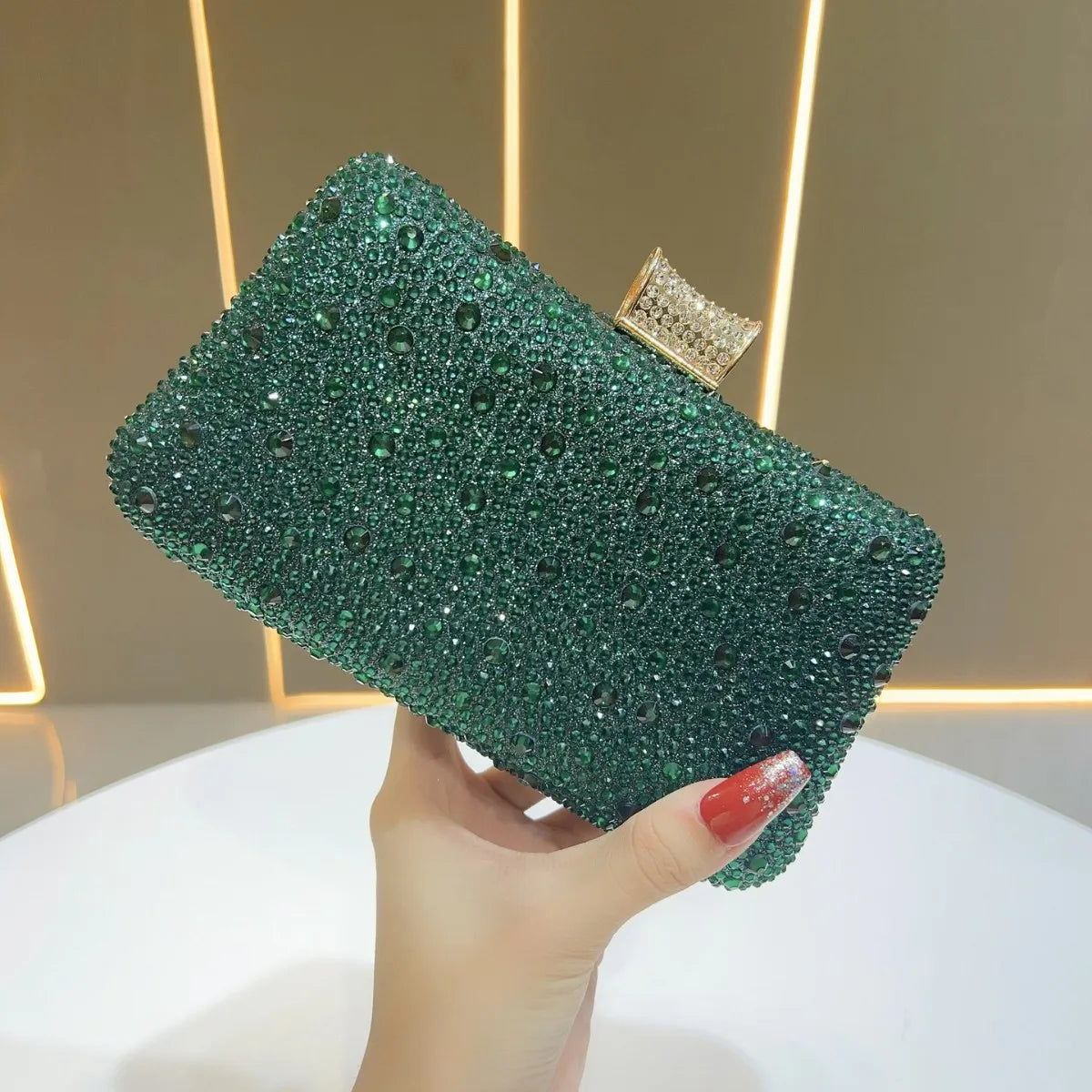 New Luxury Diamond Clutch Bag Women’s Elegant Chain Handle Evening Purse Lightweight High-End Handheld Party Wedding Handbag