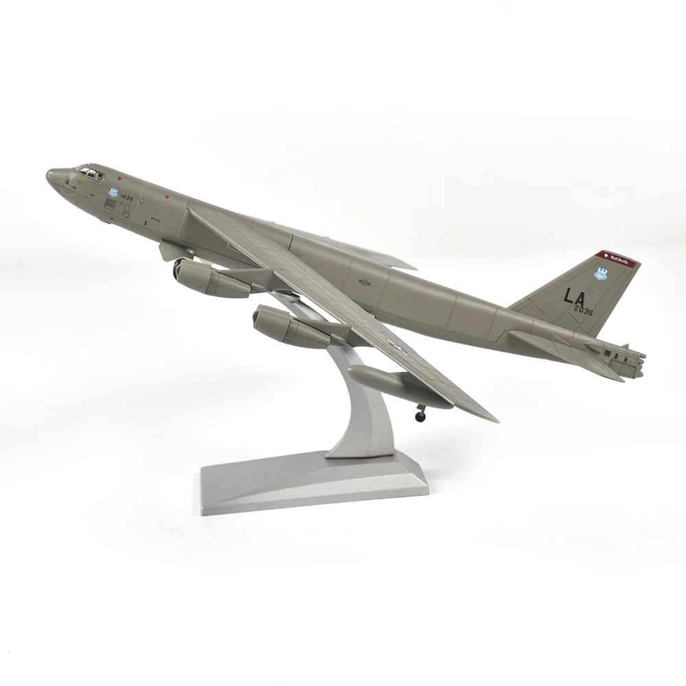 JASON TUTU 1/200 scale American Army B-52 Strategic Bomber fighter aircraft airplane models adult children toys for display show