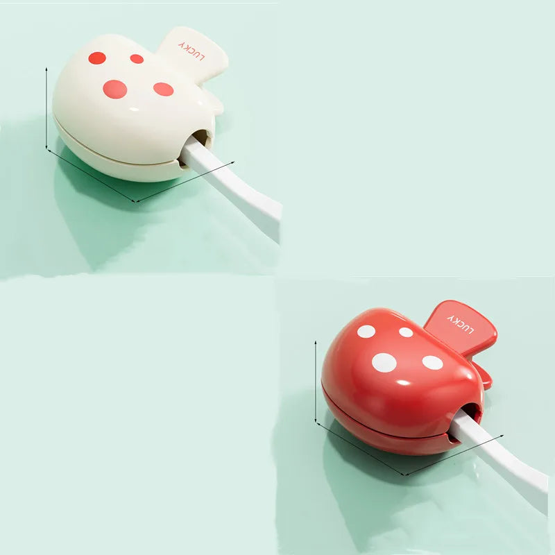 Travel toothbrush cover Dust-proof mushroom toothbrush head protective clip Household outdoor protective cap
