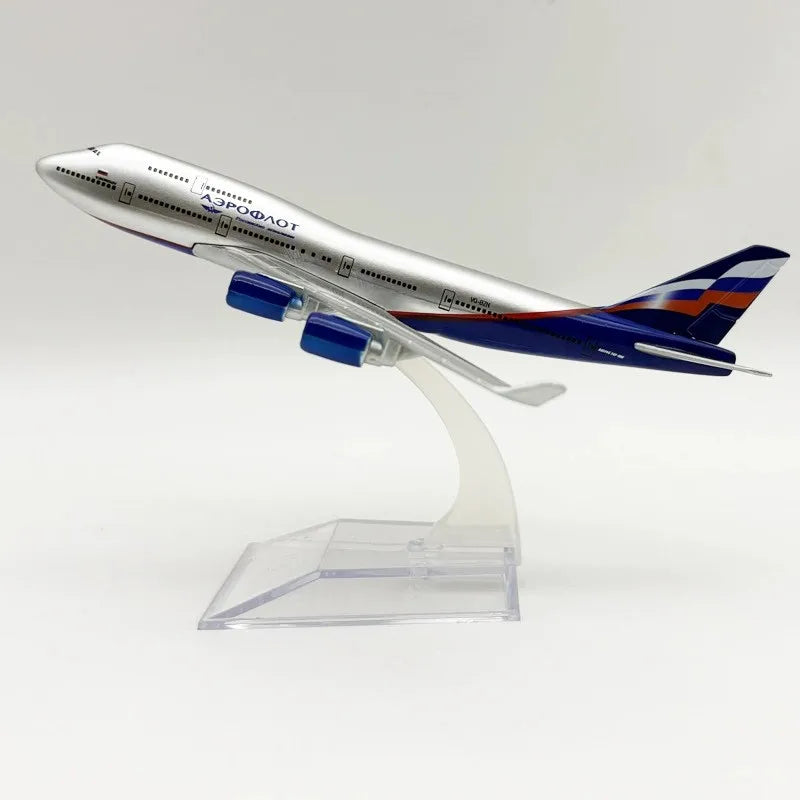 1:400 Scale Model Airplane Russia Airlines b747 Alloy Diecast Aircraft Aviation Plane Replica Collected Gift