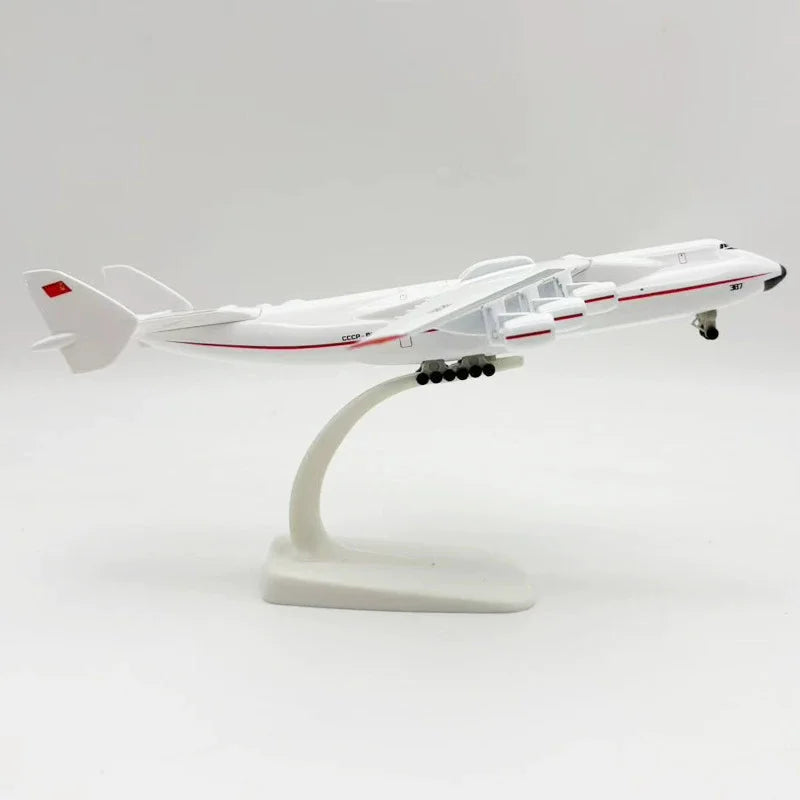 1/400 Scale 20CM Alloy Antonov An-225 "Mriya" A380 330 747 777 Airplane Diecast Model Child Toy For Gift Collectible Miniatures