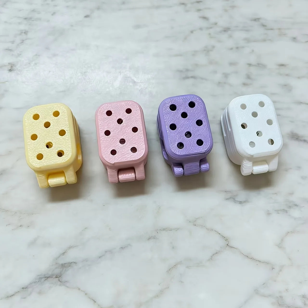 Perforated, Breathable Toothbrush Head Storage Case – Portable Travel Toiletry Accessory – Dust-Proof Toothbrush Head Protector