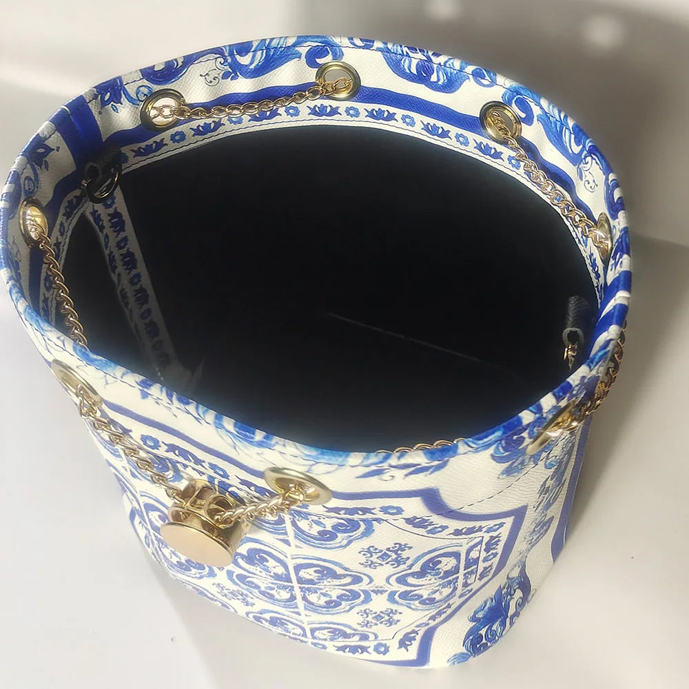 Crossbody Bag Bag Women's 2024 New Niche Luxury Bucket Bag Fashion Temperament Bridal Red Wedding Bag