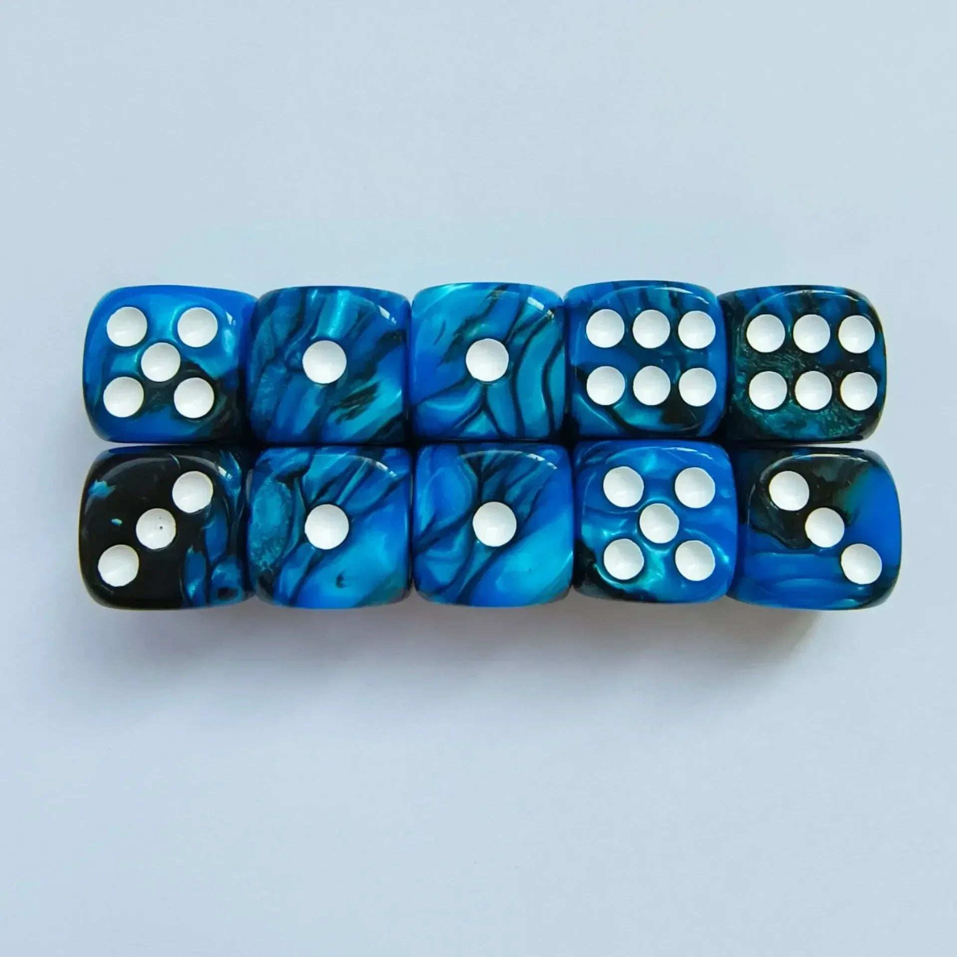 10pcs of 16MM Dual Color COC Dice Acrylic Digital Dice Dnd TRPG Cthulhu Running Team Board Game Dices Entertainment Dnd Dice Set