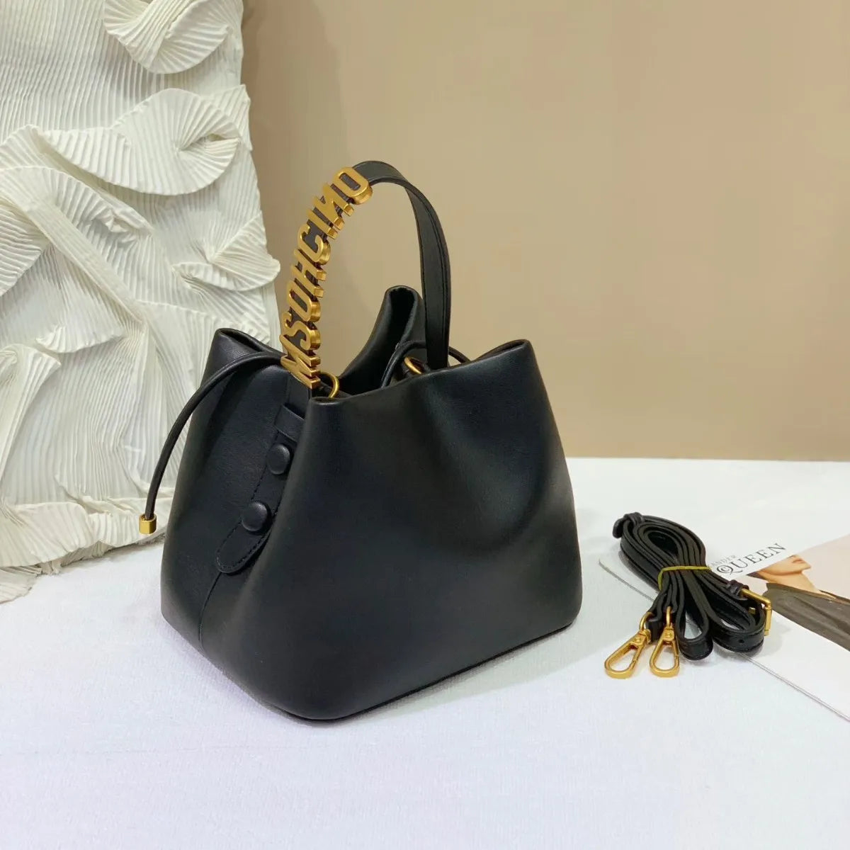 2026 New Women's Solid Color Single Shoulder Handbag Famous Luxury Designer Metal Buckle Large Capacity Diaper Bag