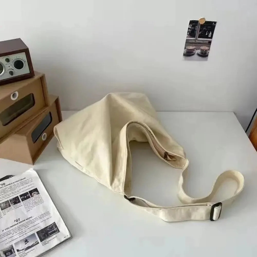 Retro Canvas Shoulder Bag Large Capacity Multi-purpose Messenger Bag Travel Tote Bag Student School Bag