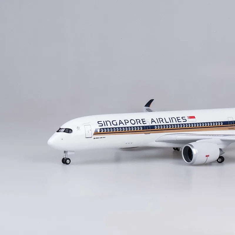 47cm Large Scale Toy Plane Singapore A350 Diecast Resin Airplane Model Kit with Stand for Aviation Enthusiast Gift or Collection