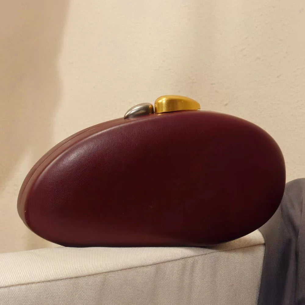 Women's Burgundy Oval Buckle Clutch Bag Elegant Evening Party Daily Handbags 2026 New Fashion Luxury Handbag
