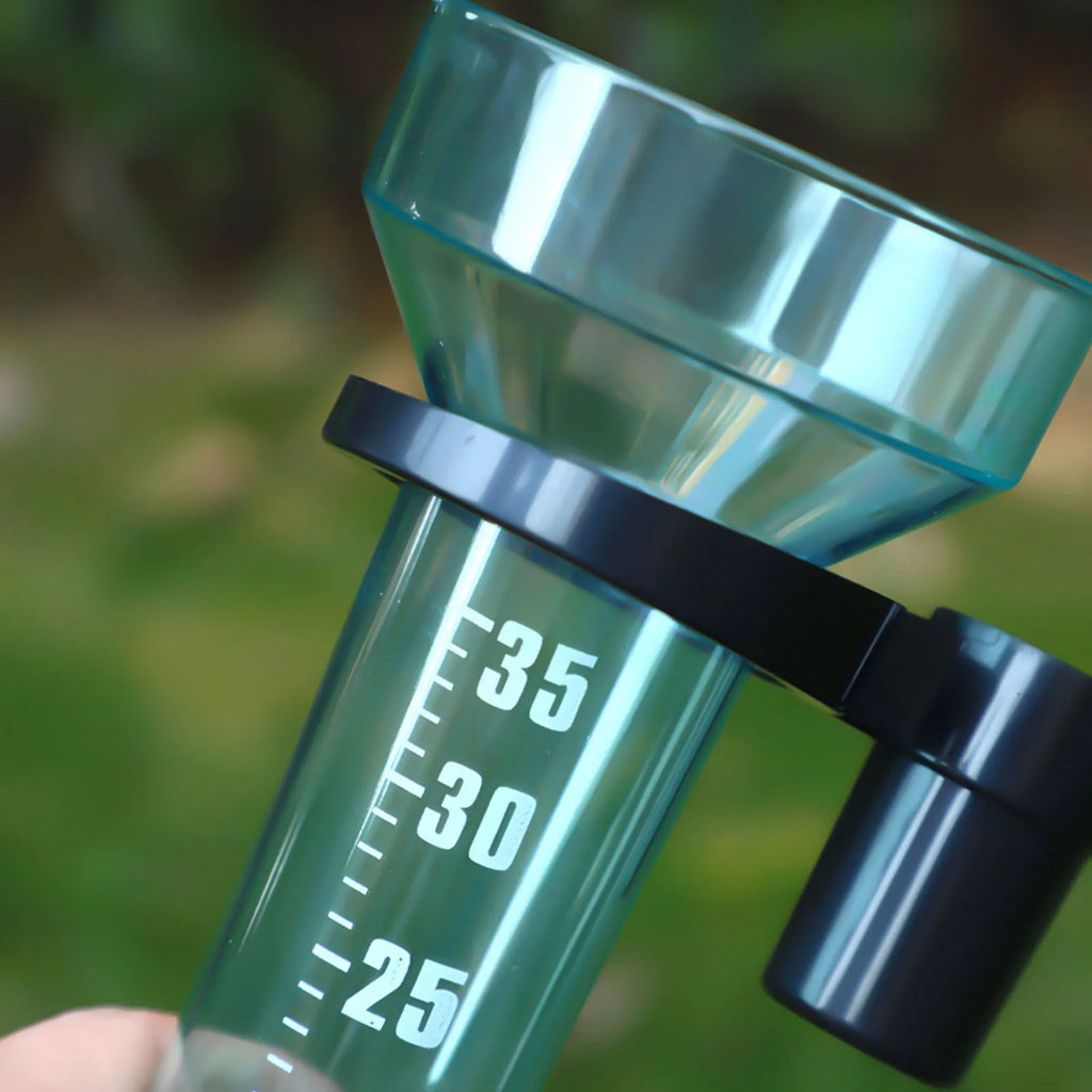 Plastic Rain Measuring Cup with Holder Rain Meter Gauge with 35mm Capacity Easy To Install for Garden Farm Lawn Outdoor Use