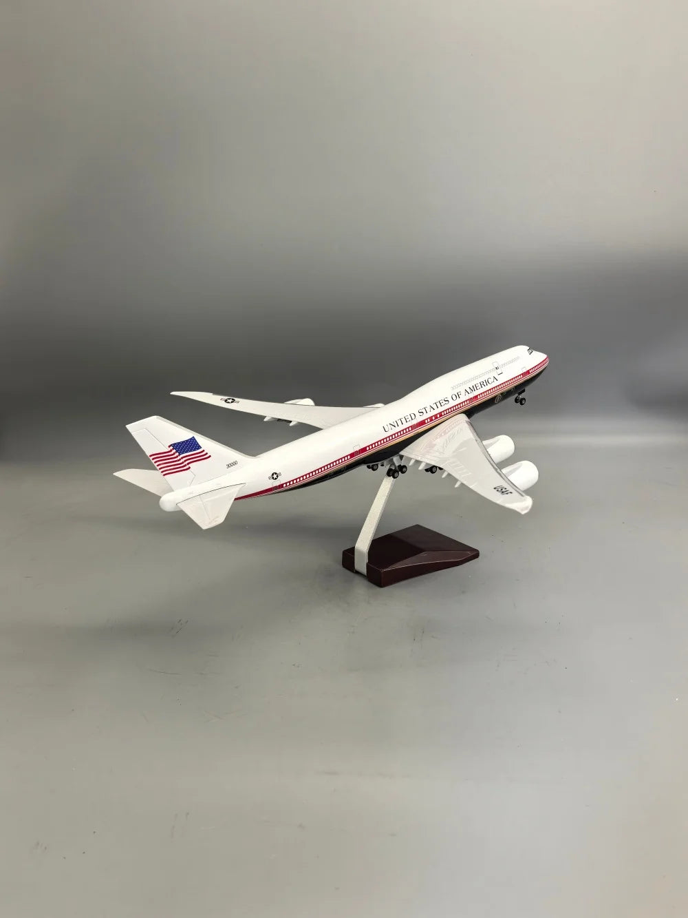 1/150 Scale 47cm United States Air Force B747 Resin Airplane Model Kit Diecast Aircraft With Stable Base Aviation Fun Souvenir