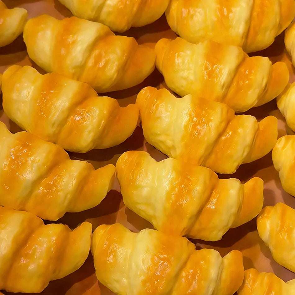 Slow Rising Croissant Squishy Squeeze Fidget Toy Soft Anti-Anxiety Stress Relief Sensory Toy Decompression Plaything