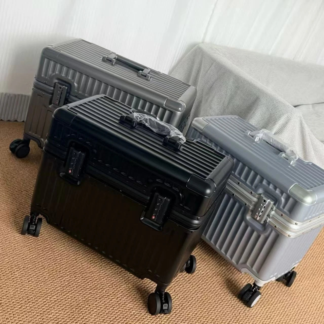 Top Opening Rolling Luggage 18/20 Boarding Carry-on Travel Photographer Suitcase PC Material with Aluminum Alloy Frame TSA Lock
