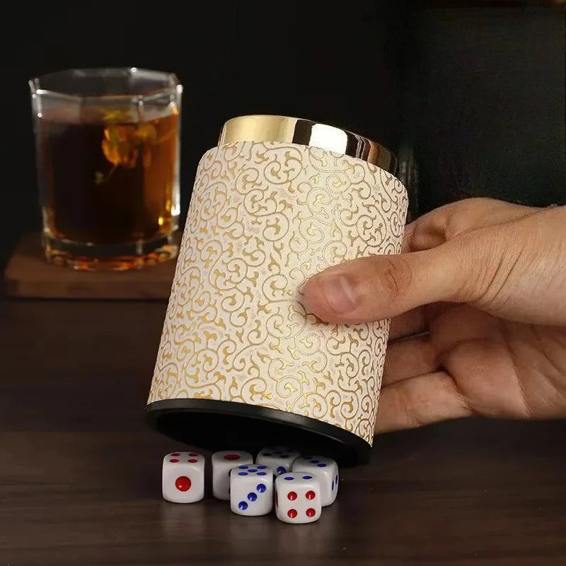 Dices Shake Container with 6 Dices Set Dices Cup Leathers Stable Sturdy Comfortable Hand Feeling Dices Shake Container