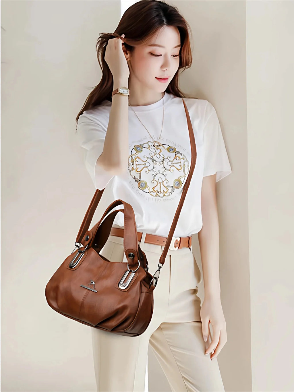 Middle aged women's bag 2026 new large capacity genuine leather shoulder bag, soft leather casual mother bag, cowhide crossbody