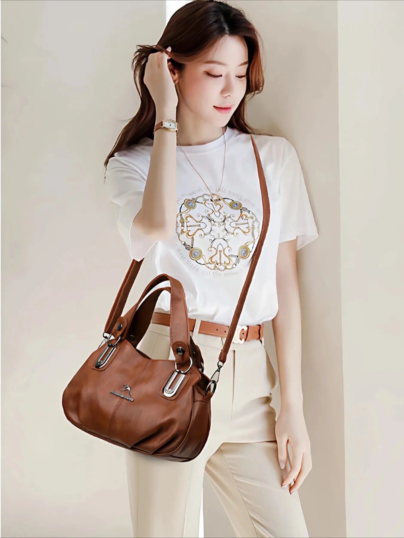 Middle aged women's bag 2026 new large capacity genuine leather shoulder bag, soft leather casual mother bag, cowhide crossbody