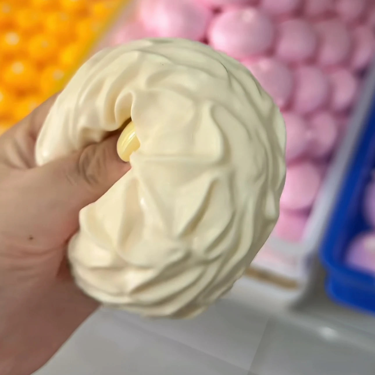 Crunch Imitation Cream Squishy Toy, Blocks Filled ASMR Anti Stress Release Hand Relax Gift Toy
