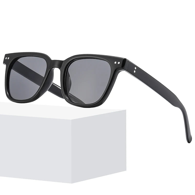 Hiking Fashion Oval Women Rice Nail Anti Light Glasses Trendy Outdoor Sunshade And Sunscreen Women's Vacation Sports Shades