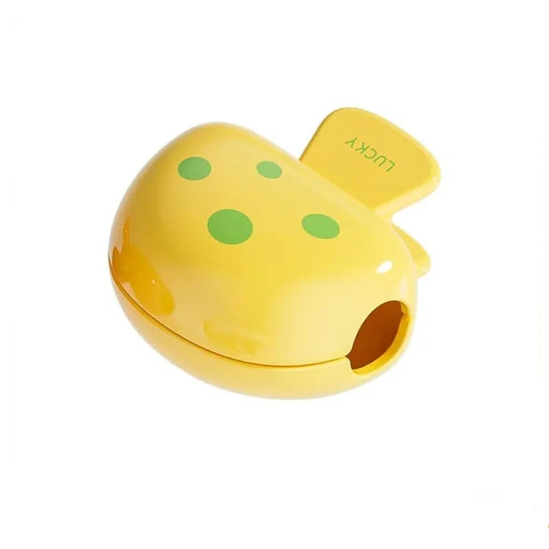 Mushroom toothbrush clip, travel toothbrush cover, household dustproof toothbrush head protective clip protective cap