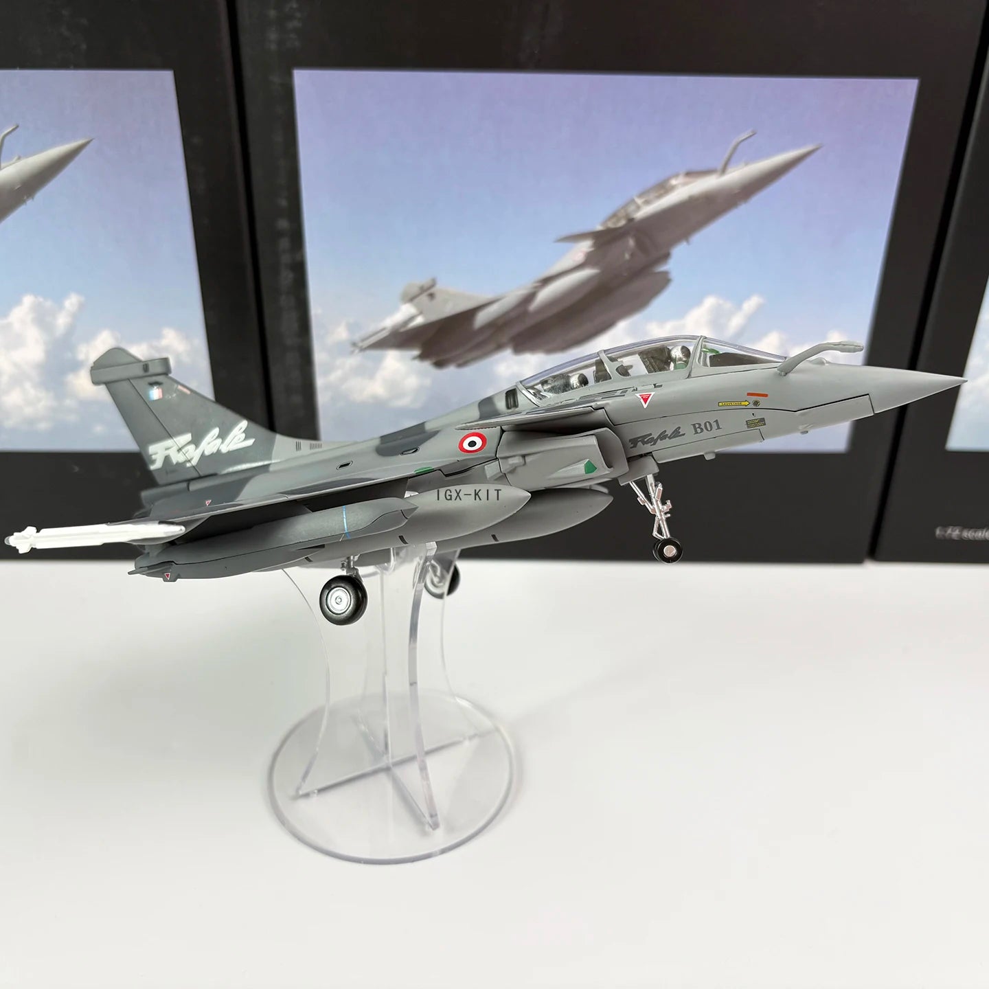 Diecast 1:72 Scale French Rafale B Fighter Simulation Metal Alloy Aircraft Model Collection Decoration Gift Camo Ver