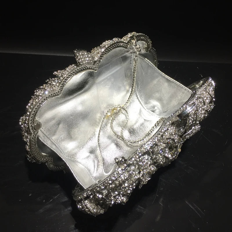 A flower cut-out diamond dinner bag, diamond bag, women's clutch