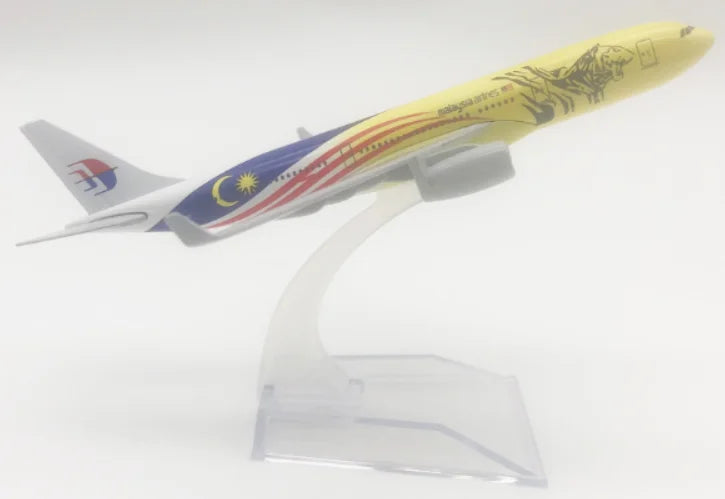 16CM A330 Series Model Plane Metal Scale Aircraft Toy Planes Alloy Metal Diecast Airplane for Collection Decoration Kids Gift