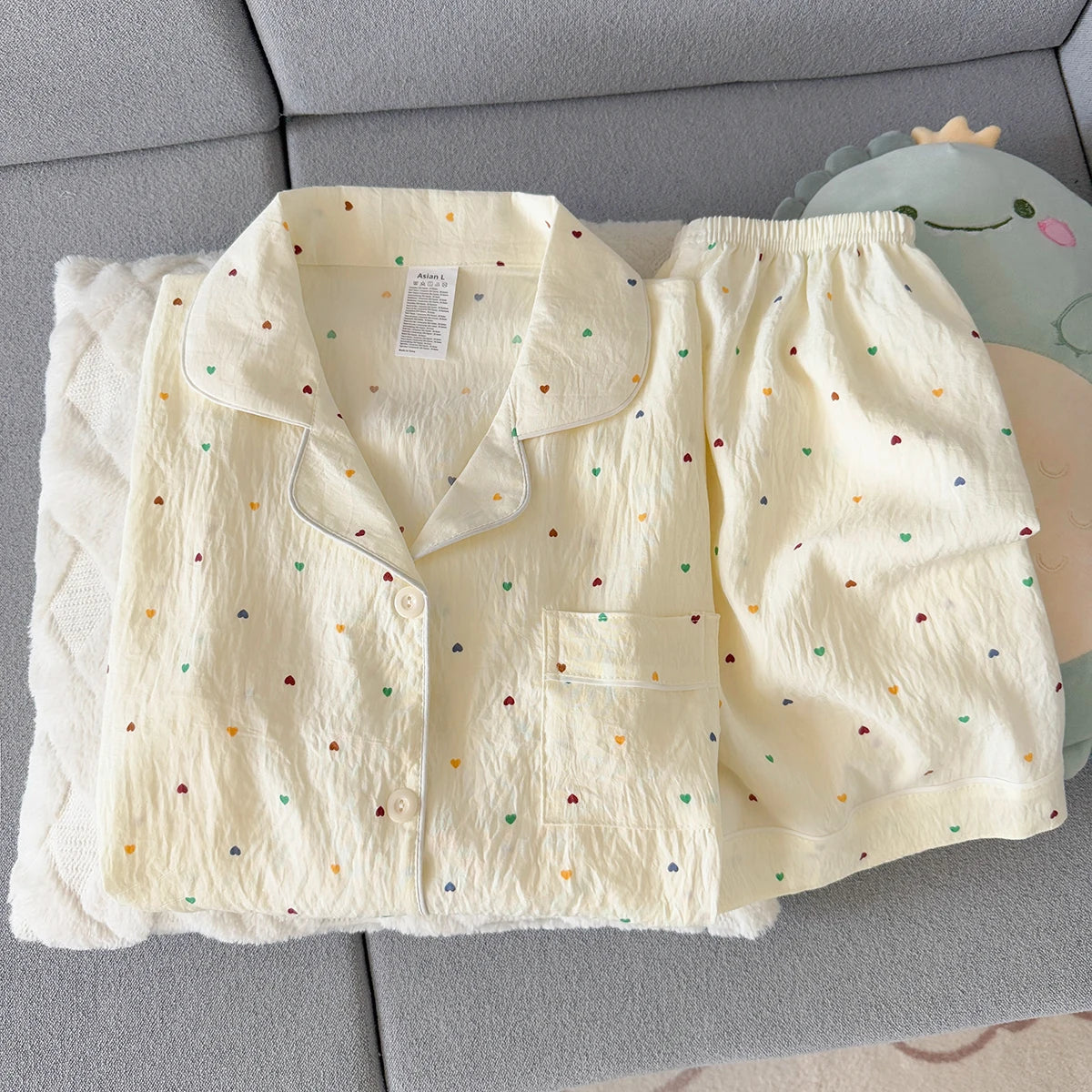 Women's Summer Thin Pajamas with Heart-Shaped Pattern, Short-Sleeved Shorts, Sweet and Cute, Can Be Worn Outside in Summer, Two-Piece Home Wear Set