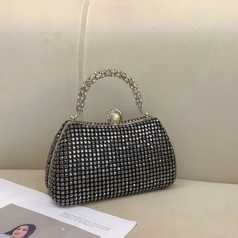Yuan dinner bag, fashionable and high-end sense, shiny and ineffective, diamond-encrusted, diamond-filled portable messenger bag