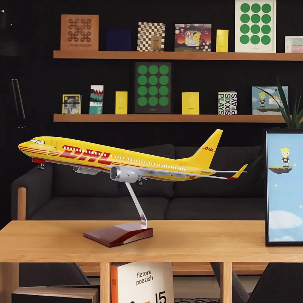 47cm Airplane Toy B747 DHL Airways Resin Diecast Aircraft Models 1/150 Scale With LED Light And Base Children Toy Hobby Souvenir