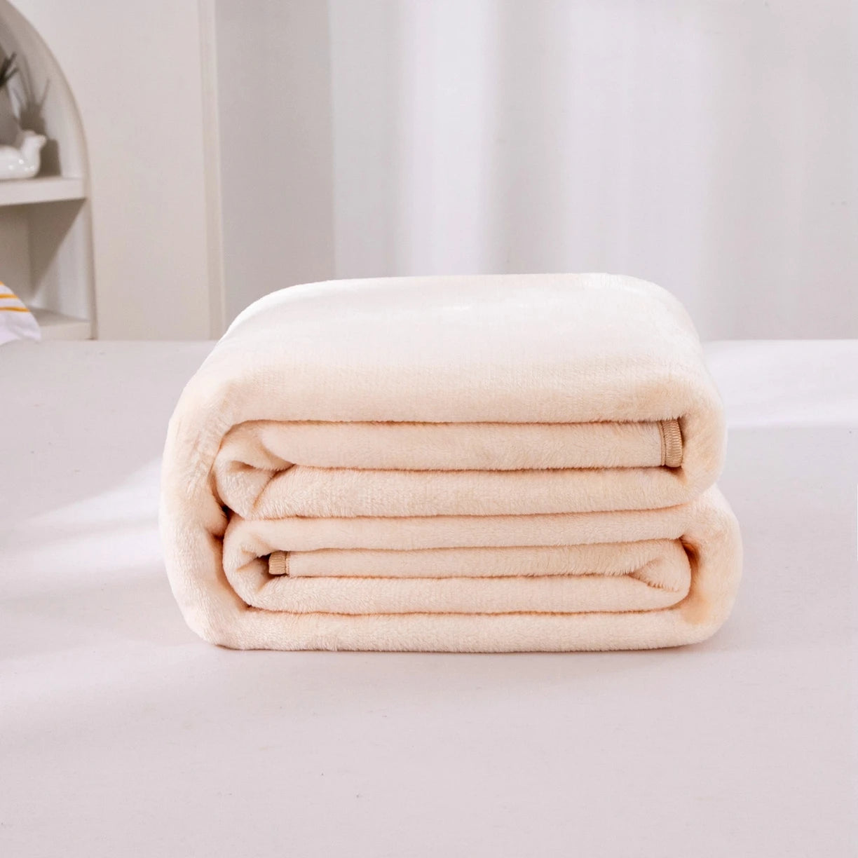 250GSM Black Flannel Blanket Soft Plush Fleece Throw Warm Cozy Bed Cover for Sofa Bedroom All Season Blanket Queen King Size