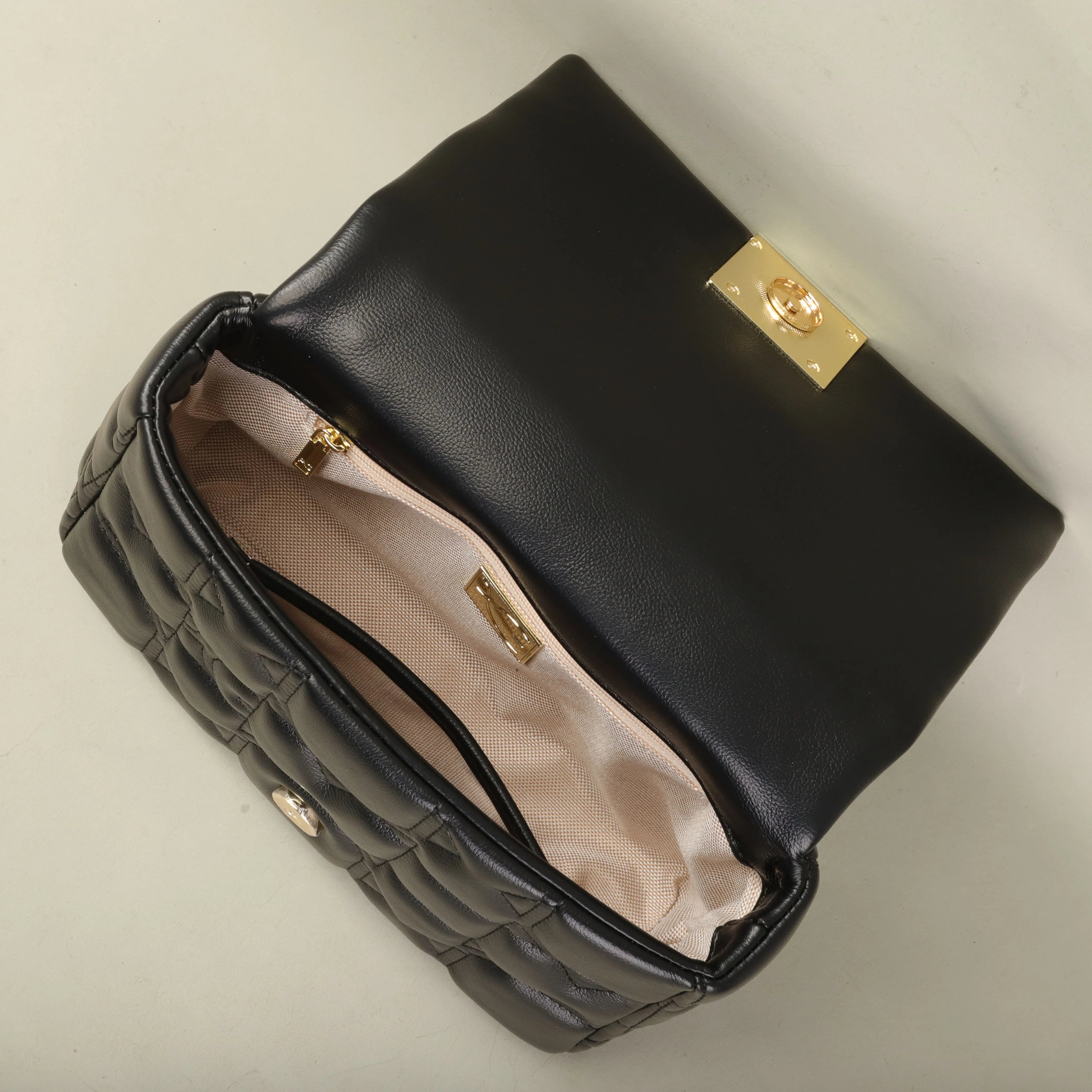 PG PATSY GARIS Women's Bag Luxury Lightweight Casual Bag Niche Brand New Design Portable Fashion Crossbody Bag Clearance Sale