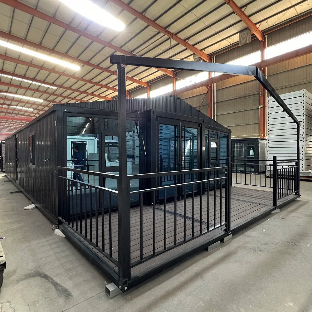 Prefab Container House 3 Bedroom 2 Bath 40FT Expandable Foldable Modular Design with Kitchen Living Room for Family Home Villa