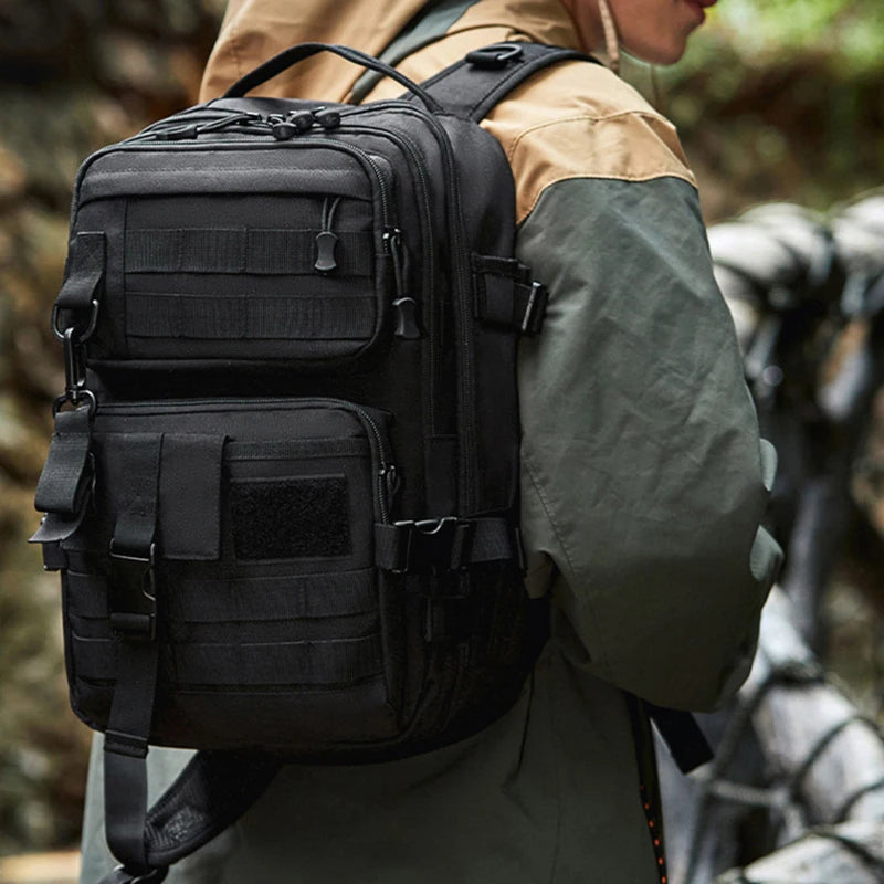 Tactical Backpack MOLLE – Large Camping Hiking Assault Pack / Sac à dos tactique MOLLE – Grand sac de camping randonnée
