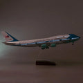 B747 Air Force One 1/150 Scale Model 47cm Die-Cast Resin with LED Lights And Wheels for Decoration Or Gifts