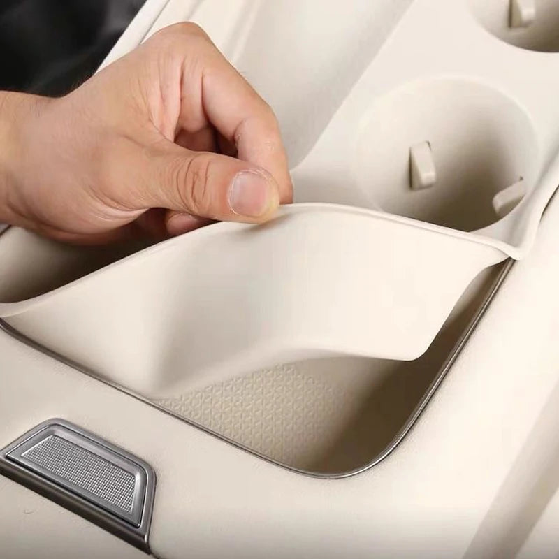 For Haval H6 4rd Gen 2024 2025 2026 Car Central Control Wireless Charging Silicone Pad Water Cup Holder Pad Interior Accessories