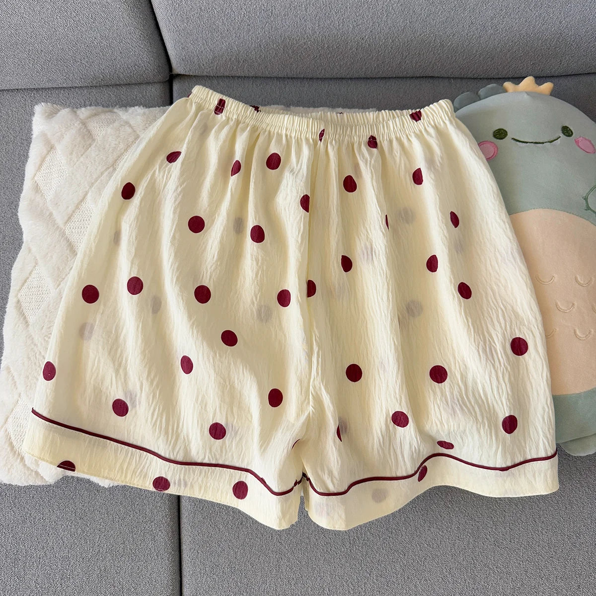 Women's Summer Pajamas, Thin Polka Dot Pattern Short-Sleeved Shorts, Sweet and Cute, Can Be Worn Outside in Summer, Two-Piece Home Wear Set