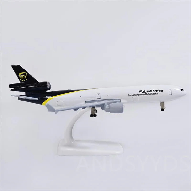 20cm Model Aircraft Diecast Alloy UPS Cargo Airlines MD-11 Simulation Airplane Scale 1:400 Children Educational Toys With Stand