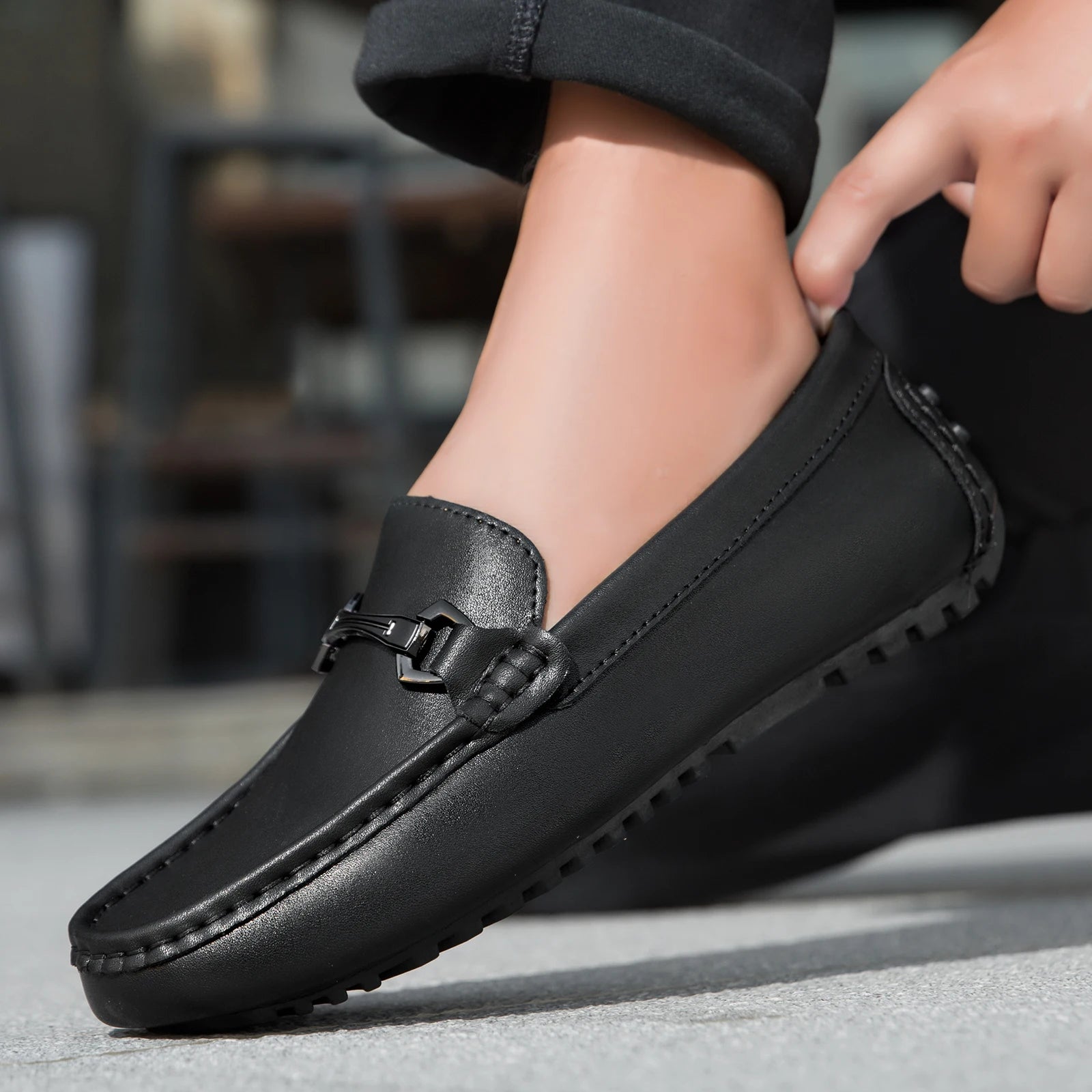 Genuine Leather Men Casual Shoes Luxury Brand Mens Loafers Moccasins Breathable Slip on Italian Driving Shoes Chaussure Homme