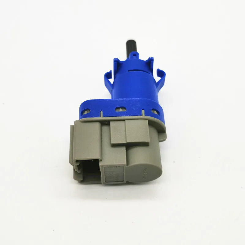 Brake Light Switch Auto Stop Light Switch With 4 Pins For Ford Mustang Mendeo Edge 15 Explorer Raptor F150 8T4T9G854AA Car parts